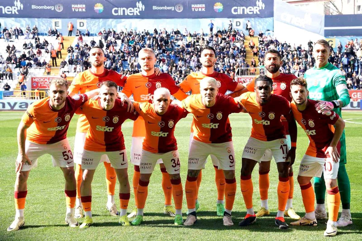 Kasımpaşa ve Galatasaray arasındaki maçta ilk 15 dakika golsüz geçildi