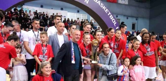 Zonguldak Spor Basket 67 Takımı Kadınlar Basketbol Ligi'nde Şampiyon Oldu