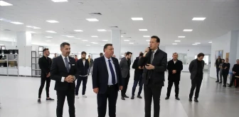 AK Parti Eskişehir Büyükşehir Belediye Başkan Adayı Nebi Hatipoğlu, EOSB'deki Fabrikaları Ziyaret Etti