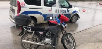 Elazığ'da motosiklet devrildi: 2 yaralı