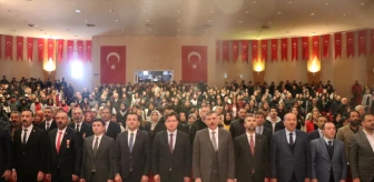 Erzurum'da öğrenciler Çanakkale Şehitleri'ni anma programı düzenledi