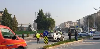 İnegöl'de döner kavşakta kaza: 2 çocuk yaralandı