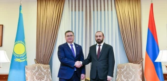 Kazakistan Dışişleri Bakanı Ermenistan'ı ziyaret etti