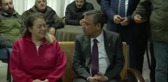 CHP Genel Başkanı Özgür Özel, CHP Fındıklı İlçe Başkanı Kadirhan Kadıoğlu'nun ailesine taziye ziyaretinde bulundu