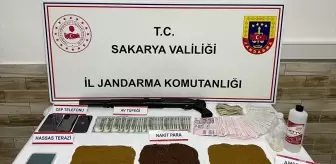 Sakarya'da Uyuşturucu Operasyonu: 3 Zanlı Yakalandı