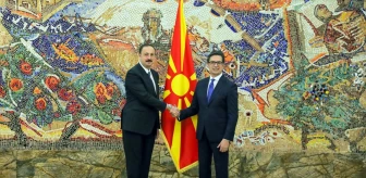 Türkiye'nin Yeni Üsküp Büyükelçisi Fatih Ulusoy, Kuzey Makedonya Cumhurbaşkanı'na Güven Mektubunu Sundu
