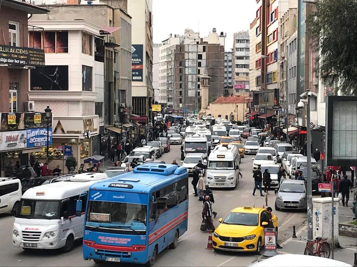 Adana'da Trafiğe Kayıtlı Araç Sayısı 830 Bin 742 Oldu