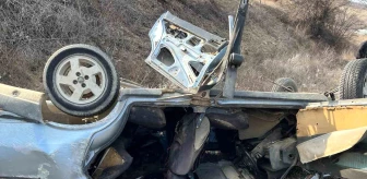 Isparta'da Otomobil Kazası: 1 Ölü, 2 Ağır Yaralı