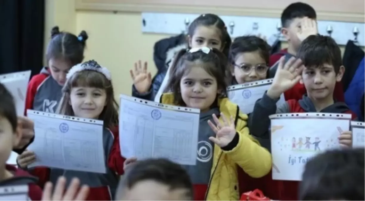 MEB KARNELERE NE EKLEDİ? Öğrenci karnelerine sosyal etkinliklere katılım durumları nasıl işlenecek?