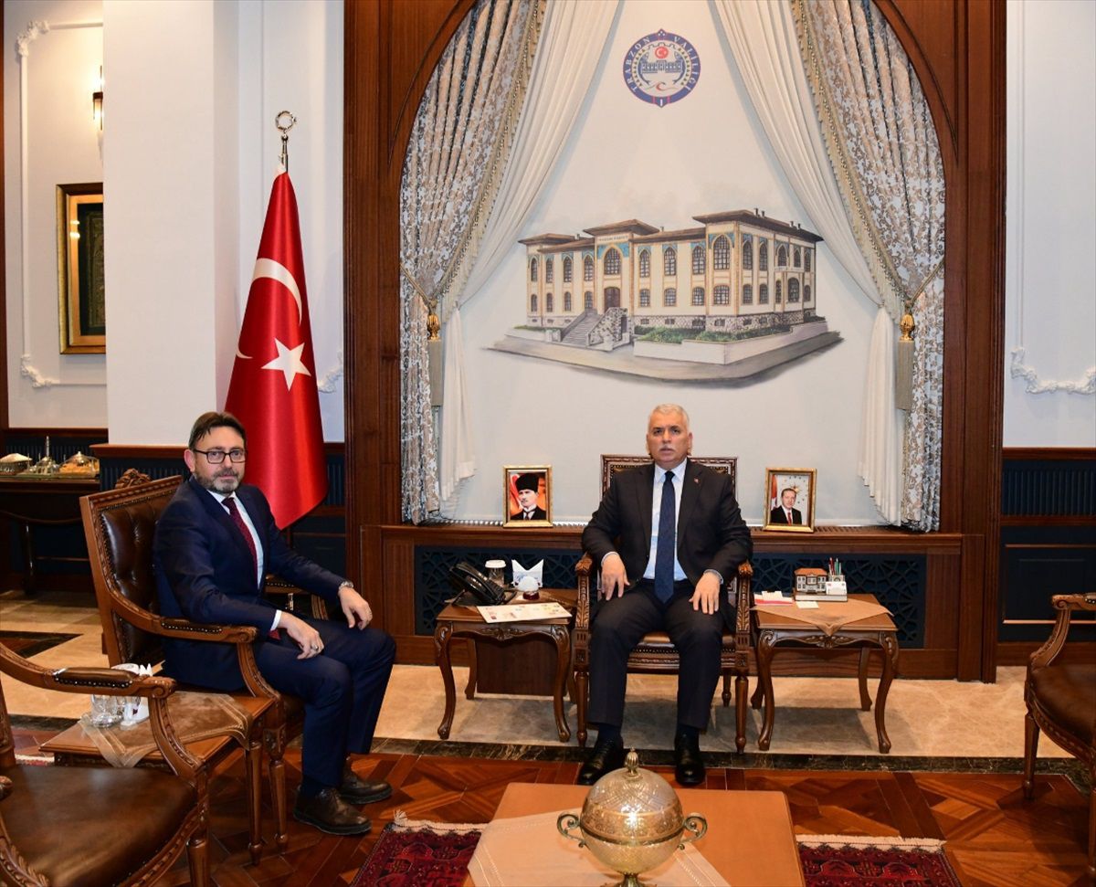 TKDK Trabzon Koordinatörü Şansal Aydoğdu, Trabzon Valisi Aziz Yıldırım'ı ziyaret etti