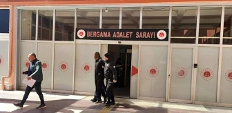 İzmir'de araç kundaklayan şüpheli tutuklandı