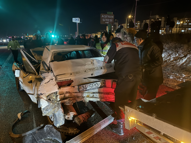 Nevşehir'de 14 aracın karıştığı zincirleme trafik kazası: 3'ü ağır 7 yaralı