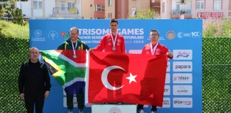 Özel milli atlet Muhammet Eren Uysal 800 metre yürüyüşte dünya şampiyonu oldu