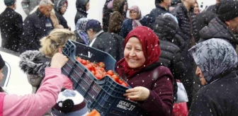 Yozgat'ta Hayırseverin Ramazan Ayı Sebze Yardımı Kısa Sürede Bitti