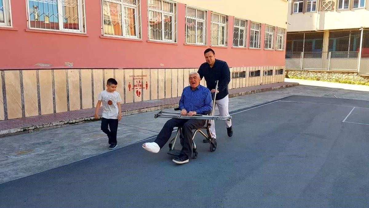 Tokat'ta 42 Yıllık Öğretmenlik Kariyerine Duygusal Veda