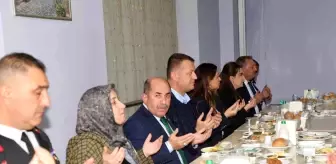 Alanya Kaymakamı ve eşi yaşlılarla iftar programında buluştu