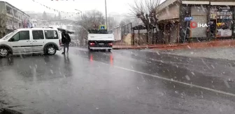 Diyarbakır'ın bazı ilçelerinde beklenmedik kar yağışı