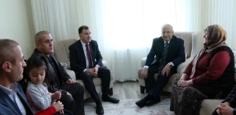 Milli Savunma Bakanı Yaşar Güler, Bayburt'ta vatandaşlarla bir araya geldi ve şehit polis memuru Serkan Saka'nın ailesini ziyaret etti