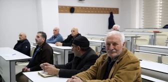 Muş'ta 60 yaş üzeri vatandaşlar üniversite hayallerini gerçekleştiriyor