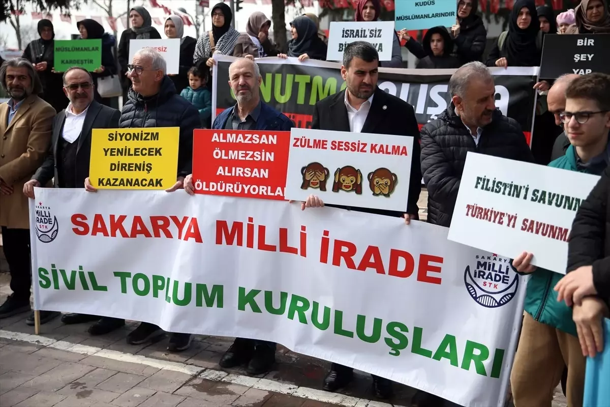 Sakarya'da İsrail'in Gazze'ye yönelik saldırıları protesto edildi