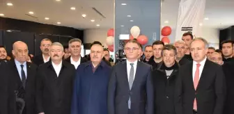 Van'da Yeni Alışveriş Merkezi Açıldı