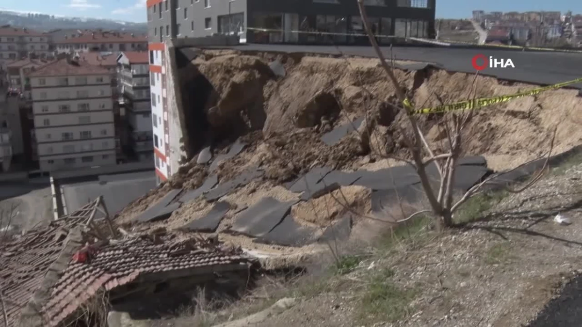 Ankara'da istinat duvarı gecekondunun üzerine çöktü