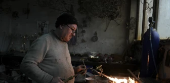 Baba Mesleğine 53 Yılını Veren Hasan Altay Özgen'in Devasa Boyutlardaki Avizeleri