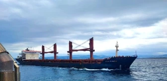 Çanakkale Boğazı'nda Dökme Yük Gemisi Arıza Yaptı