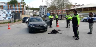 Antalya'da motosiklet otomobile çarptı: Sürücü ağır yaralandı