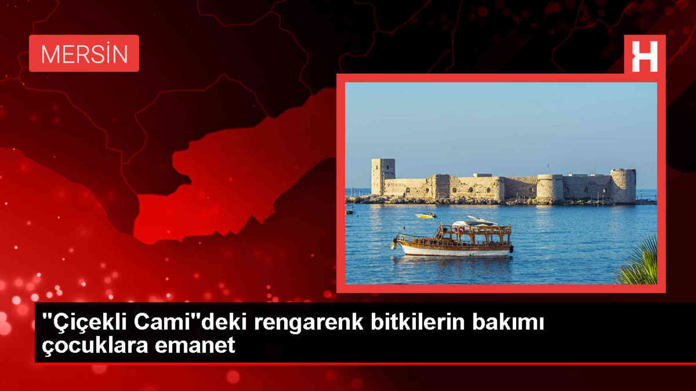 Mersin'de çocuklar saksı çiçekleriyle donatılan camide hem bitki bakımı yapıyor hem de Kur'an-ı Kerim öğreniyor