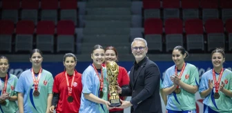 Kepez Belediyespor Kadınlar 2. Ligi'nde Şampiyon Oldu