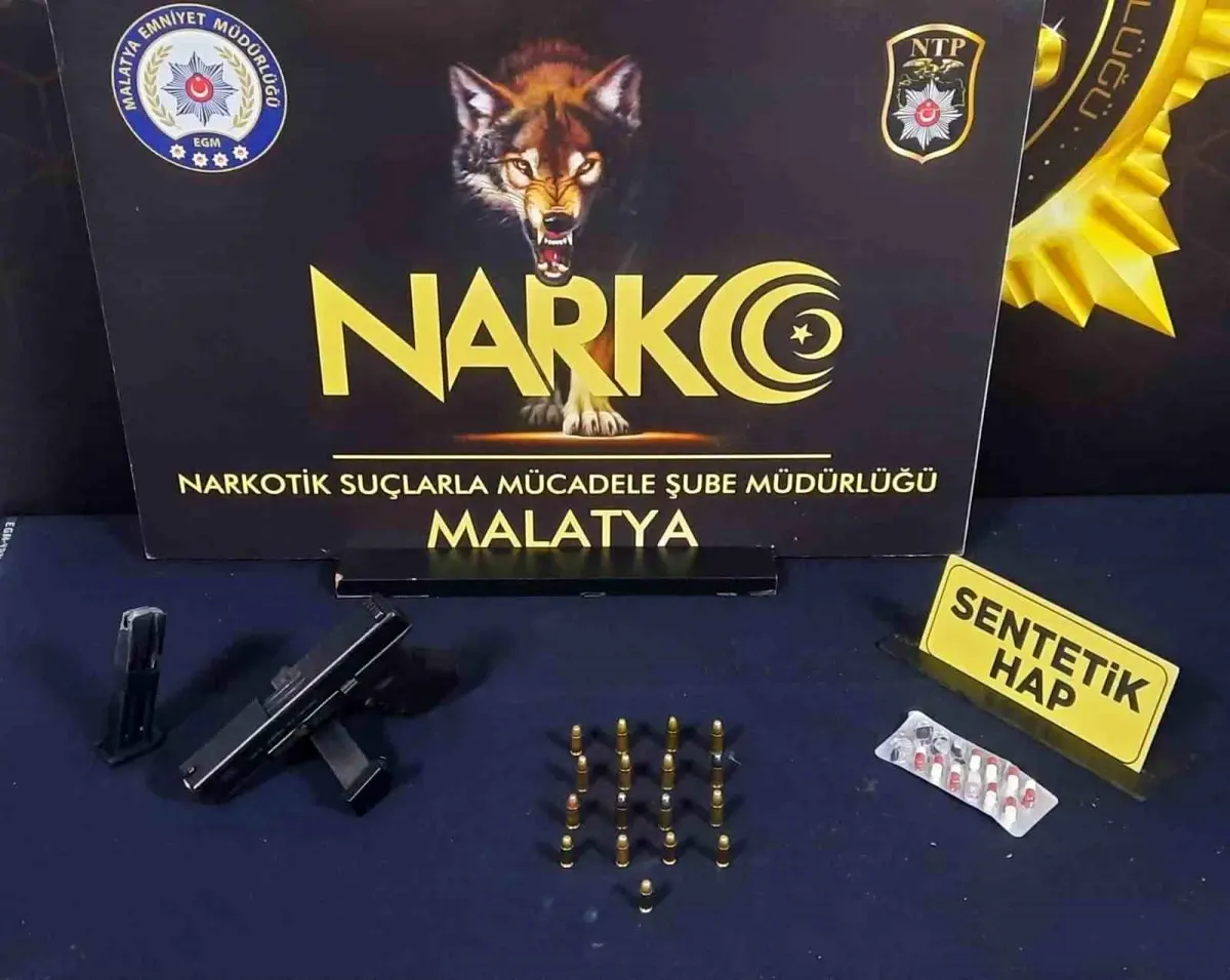 Malatya'da Torbacılara Operasyon: Uyuşturucu ve Silah Ele Geçirildi