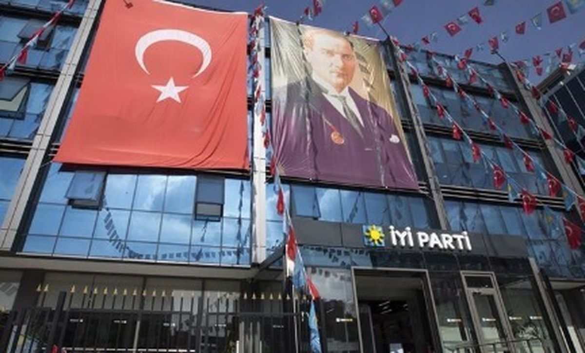 Metin Ablak kimdir? İYİ Parti Çanakkale Ayvacık Belediye Başkan adayı Metin Ablak kimdir