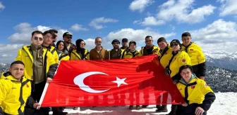 ANDA Ekibi Muhsin Yazıcıoğlu'nu Anmak İçin Keş Dağ'ına Tırmandı