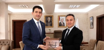 Azerbaycan Milletvekili Nagif Hamzayev, TOGÜ Rektörü Prof. Dr. Fatih Yılmaz'ı ziyaret etti