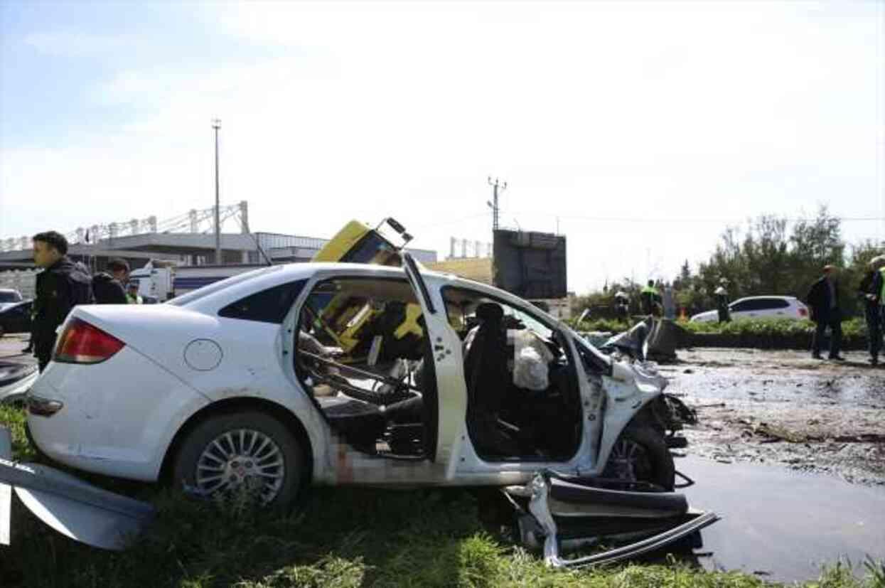 Hatay'da bir ailenin yok olduğu feci trafik kazasının görüntüleri ortaya çıktı