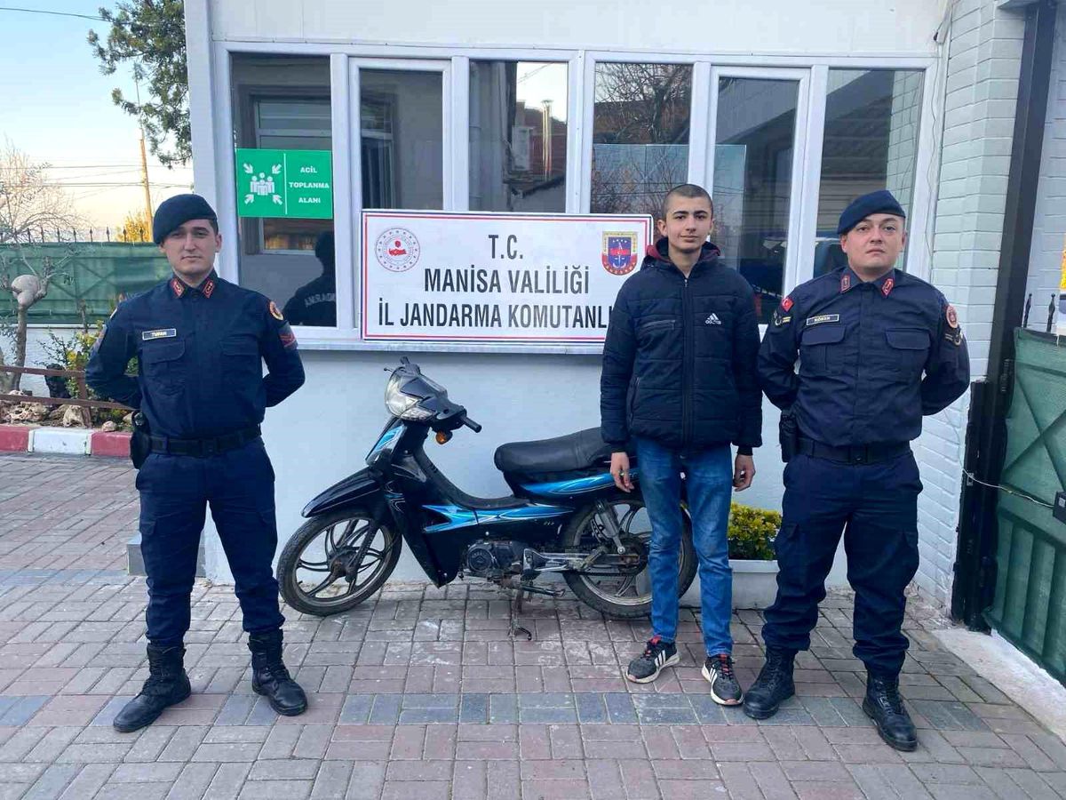 Salihli'de Şüpheli Motosiklet Çalıntı Çıktı