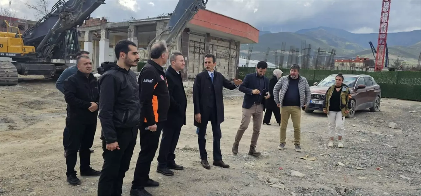 Nurdağı Kaymakamı İsmail Alsancak, rezerv alanında yapılan çalışmaları inceledi