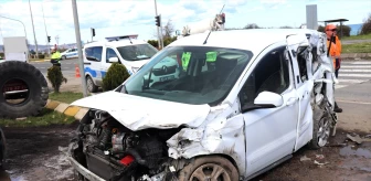Ünye'de trafik kazası: 2 kişi yaralandı