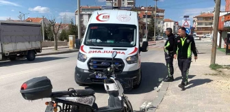 Karaman'da Hafif Ticari Araçla Motosiklet Kaza Yaptı