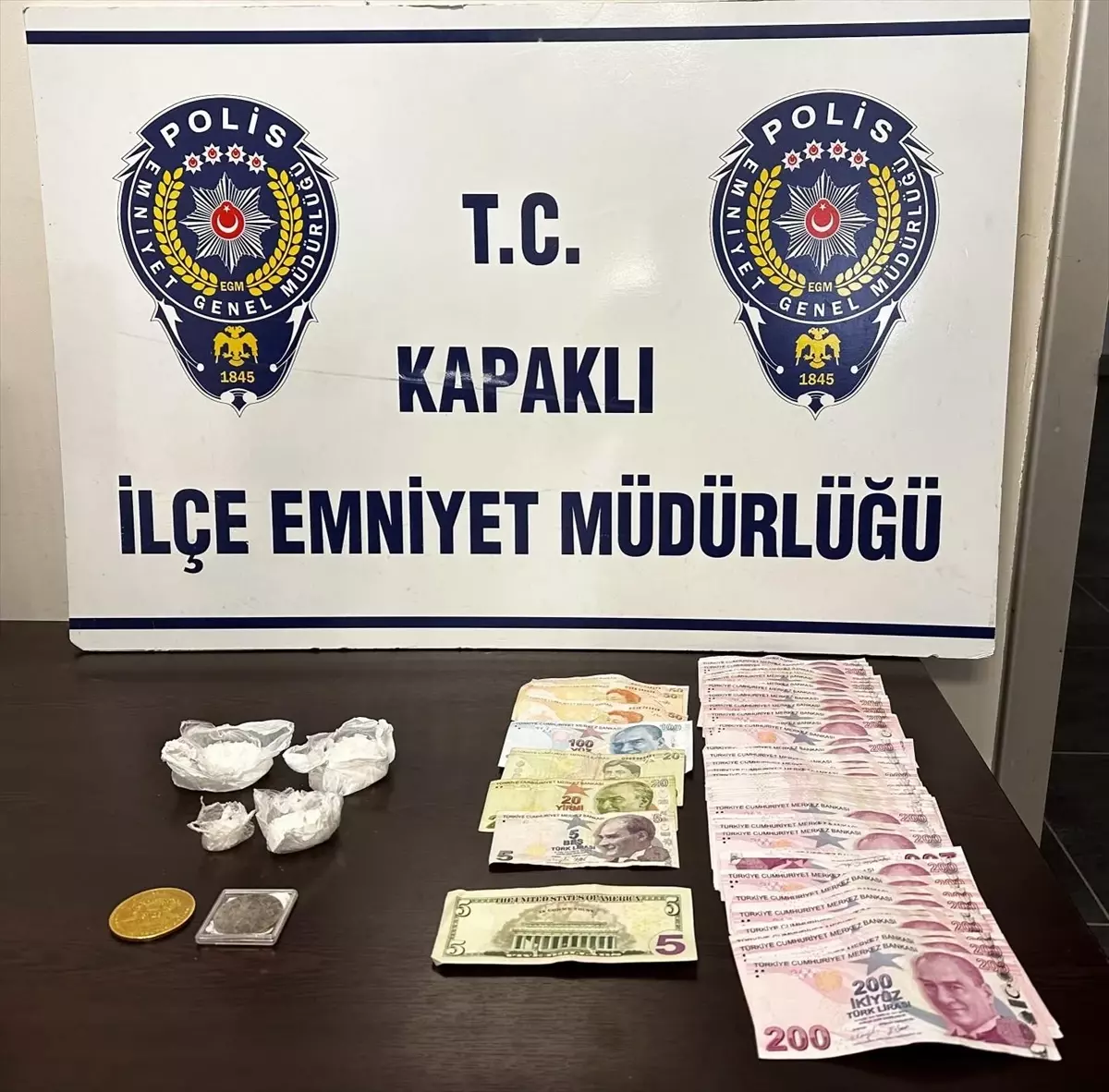 Kapaklı'da Uyuşturucu Operasyonu: 4 Şüpheli Gözaltına Alındı