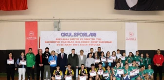 Okul Sporları Badminton Yıldızlar Kız-Erkek Grup Müsabakaları'nda İzmir ve Manisa şampiyon oldu