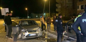 Karaman'da Üst Geçit Kazası: 2 Kişi Yaralandı