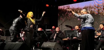 Pınar Eliçe İBB Ramazan etkinliklerinde konser verdi