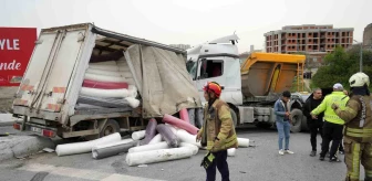 Başakşehir'de freni patlayan kamyonet kaza yaptı: 2 yaralı