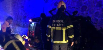 Bingöl-Elazığ Karayolu'nda Otomobil Kazası: 2 Kişi Hayatını Kaybetti