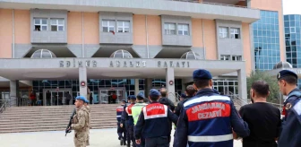 Edirne'de 13 terör şüphelisi yakalandı