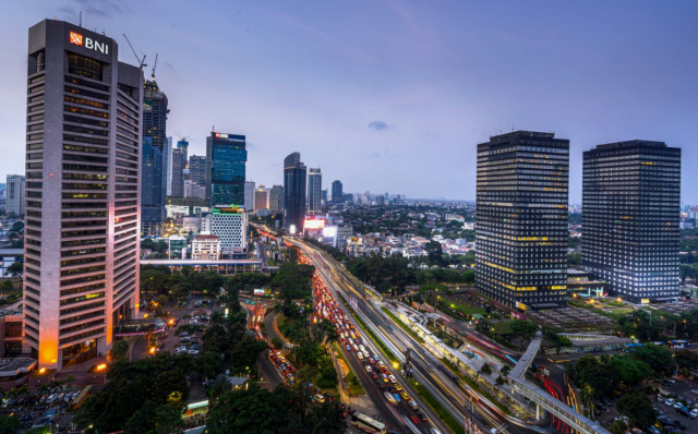 Endonezya'dan radikal karar! Hızla bataklığa çöken başkent Cakarta'yı adaya taşıyorlar