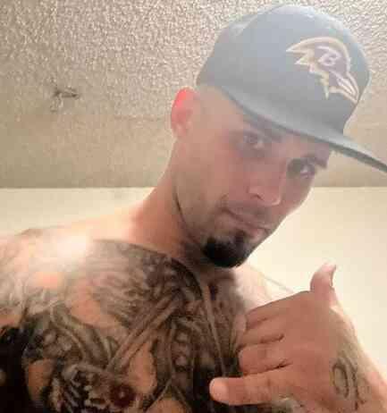 Playboy modeli Shannon Teresa Marie Schwartz, erkek arkadaşının serbest kalması için rüşvet verdiği gerekeçsi ile tutuklandı Playboy modeli Shannon Teresa Marie Schwartz, erkek arkadaşının serbest kalması için rüşvet verdiği gerekeçsi ile tutuklandı