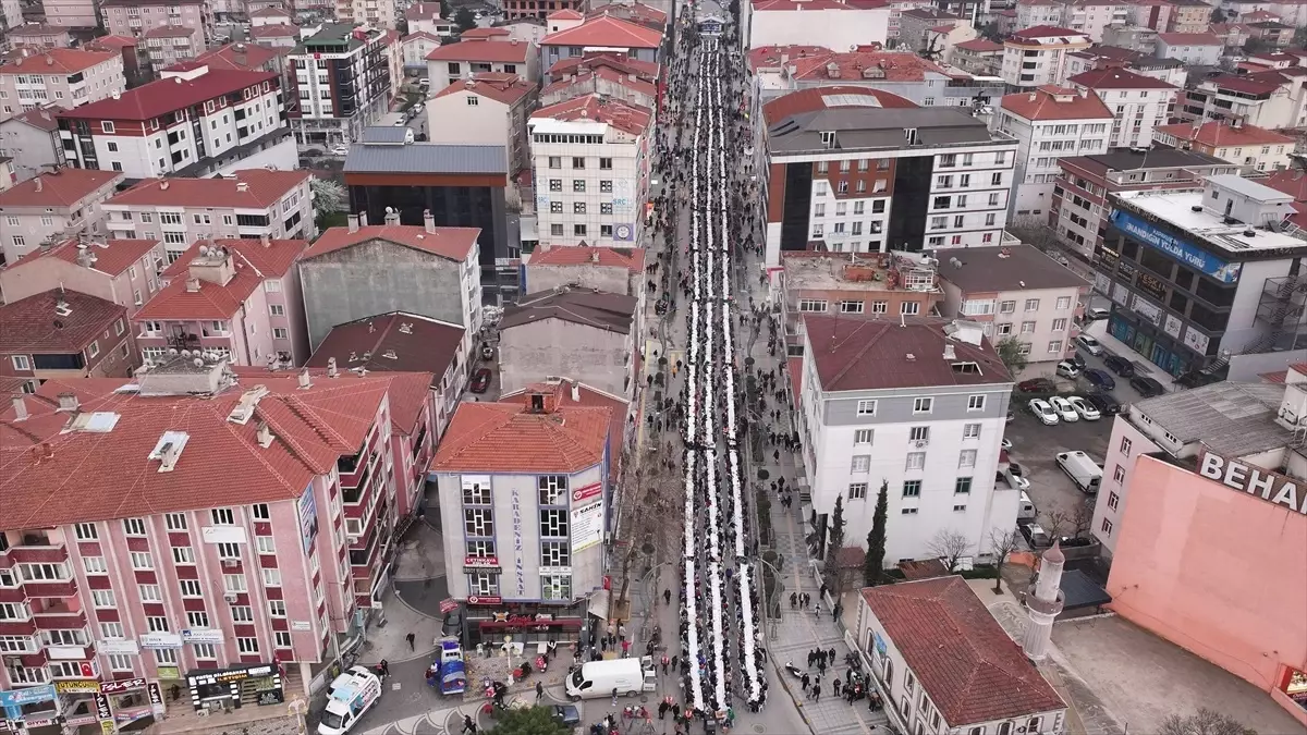 Tekirdağ'ın Kapaklı ilçesinde 5 bin kişi iftar programında buluştu